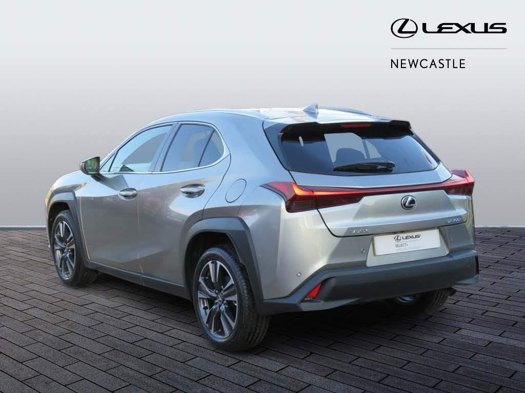 Lexus UX Self-Charging Hybrid Image 7