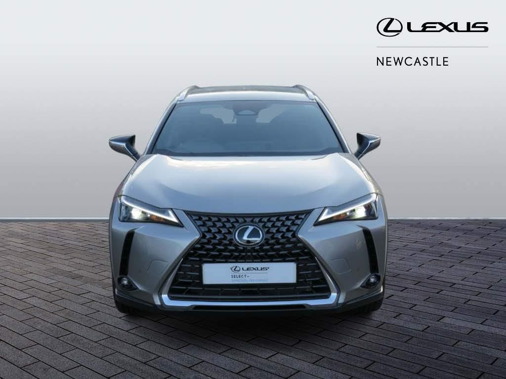 Lexus UX Self-Charging Hybrid Image 10