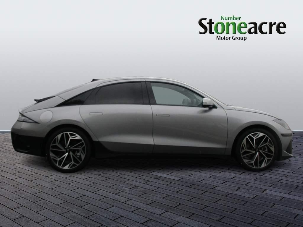 Hyundai IONIQ 6 Image 2