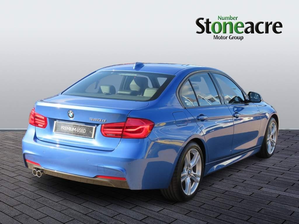 BMW 3 Series Image 5