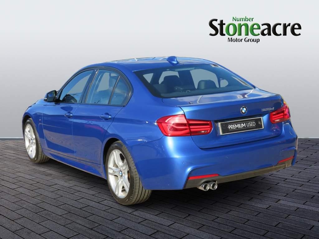 BMW 3 Series Image 7