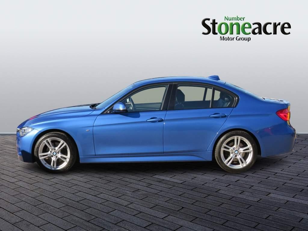 BMW 3 Series Image 8