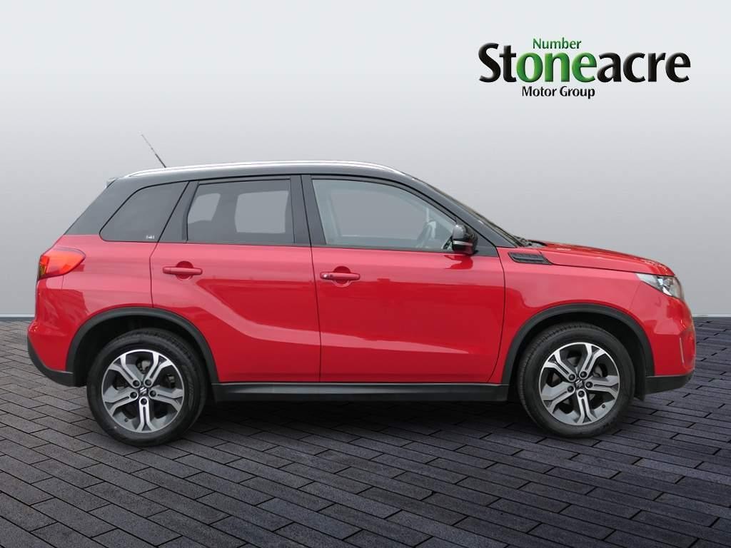 Suzuki Vitara Image 2