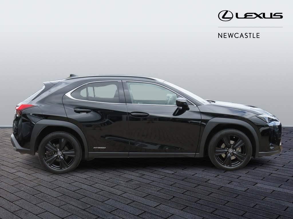 Lexus UX Image 4