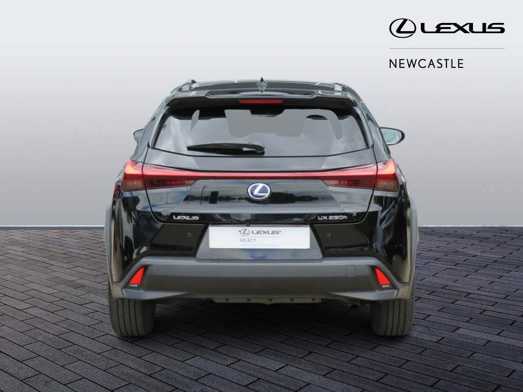 Lexus UX Image 6