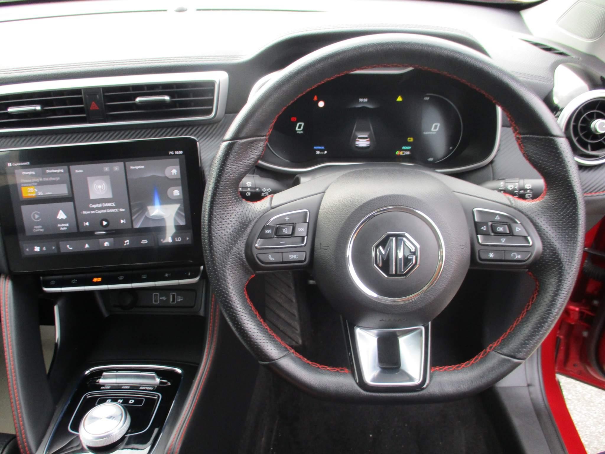 MG MG ZS Image 15