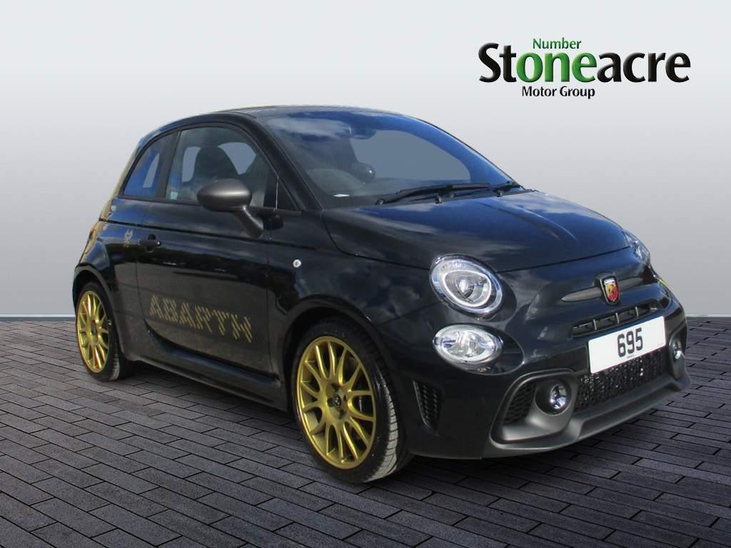 Abarth 695 Image 1