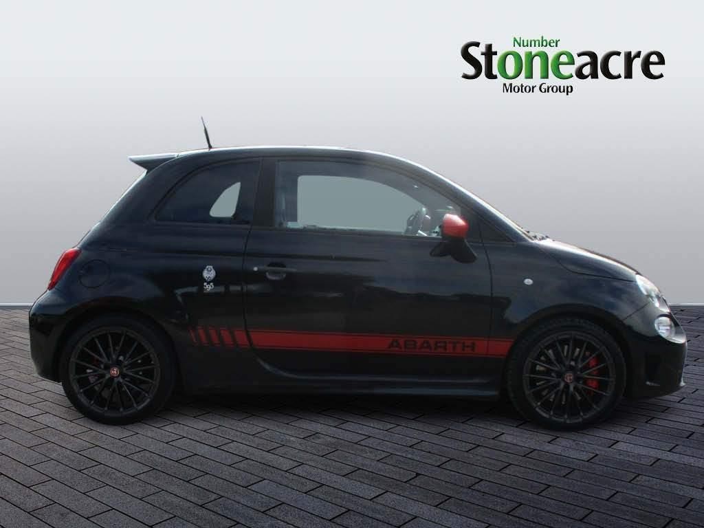 Abarth 595 Image 2