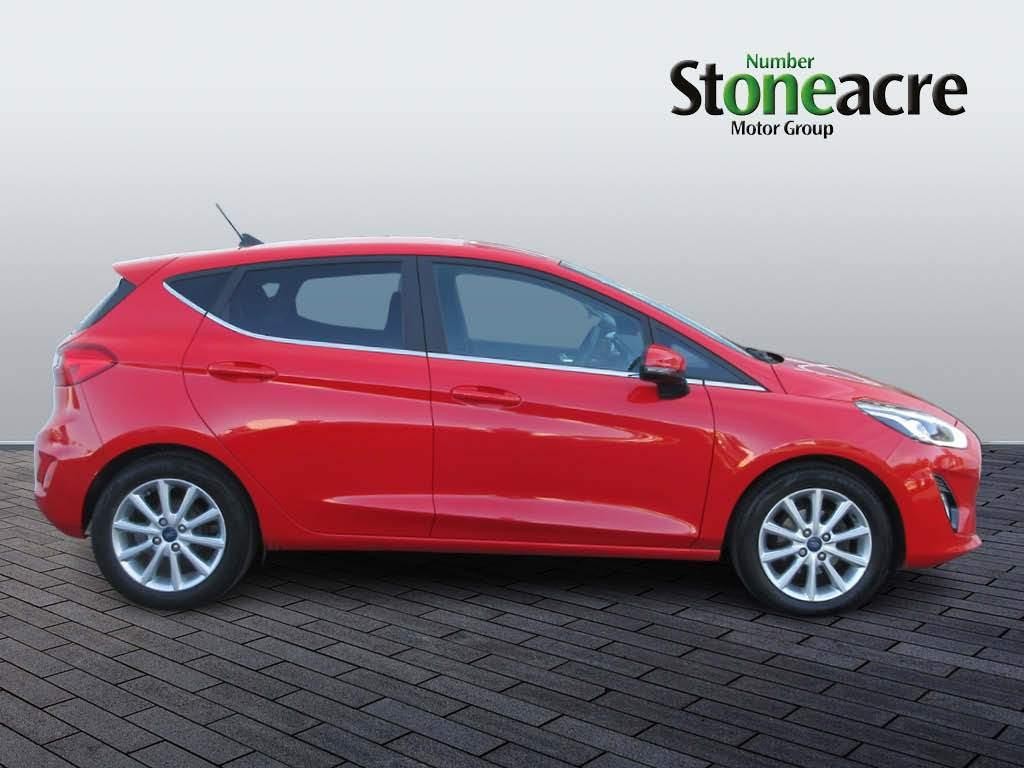 Ford Fiesta Image 2