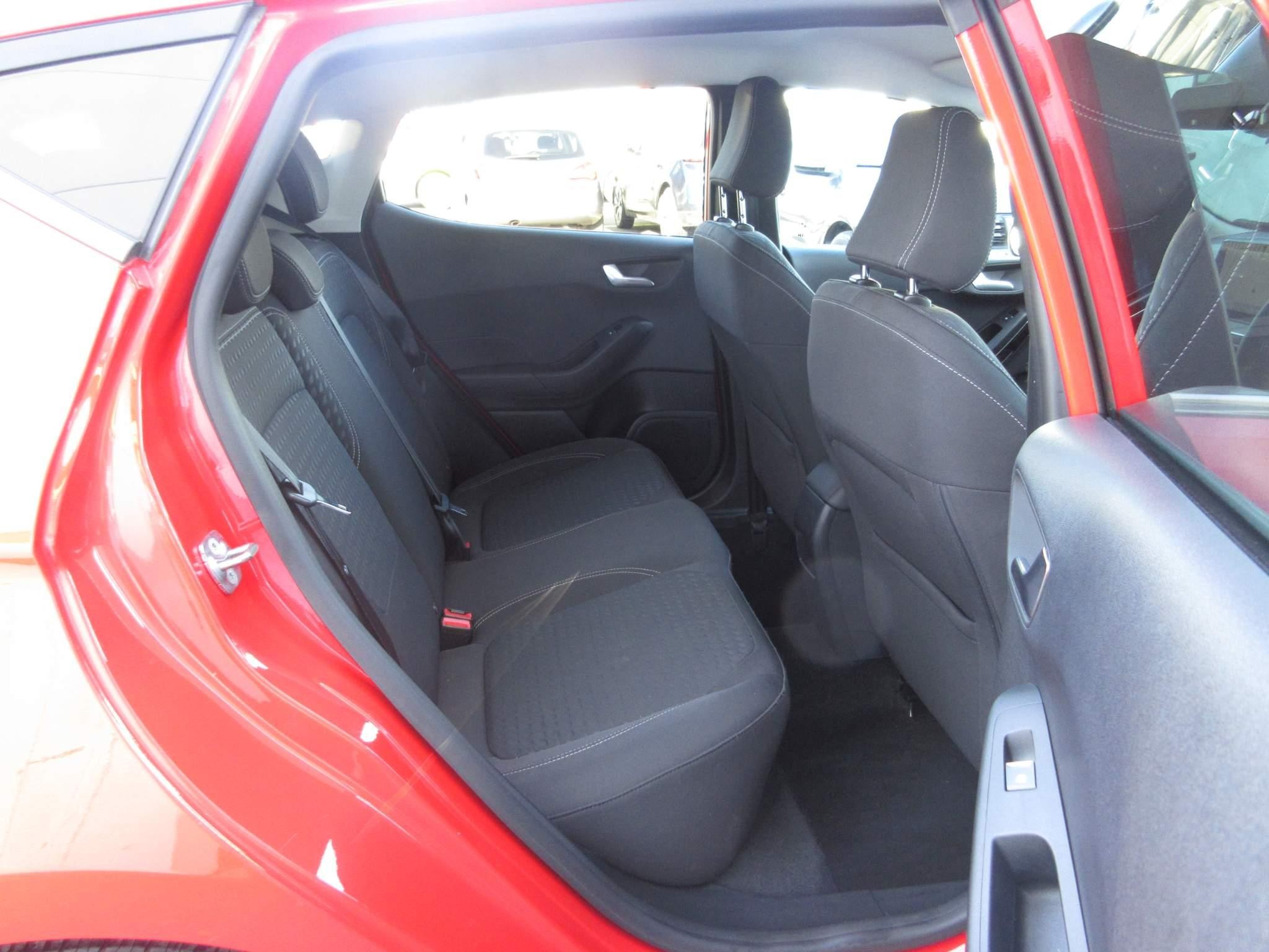 Ford Fiesta Image 13