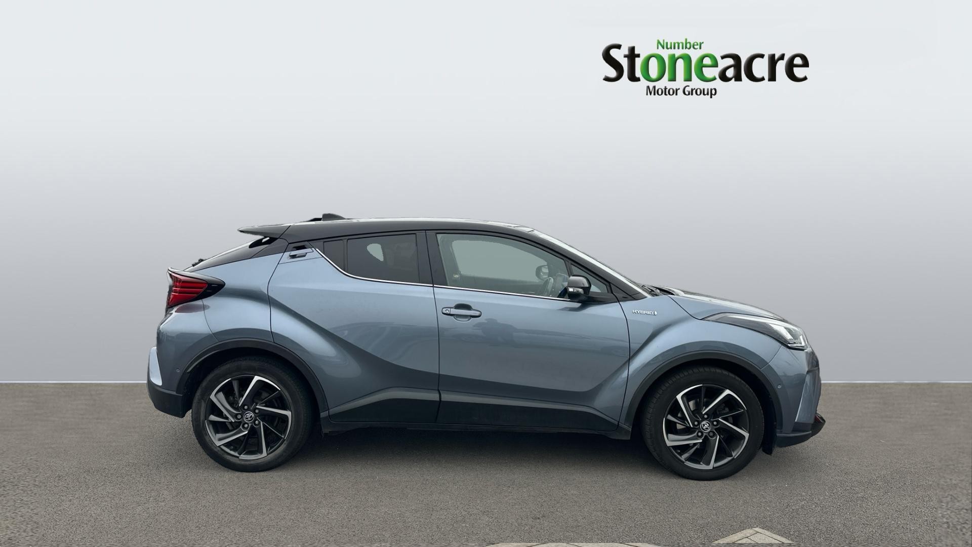 Toyota C-HR Image 3