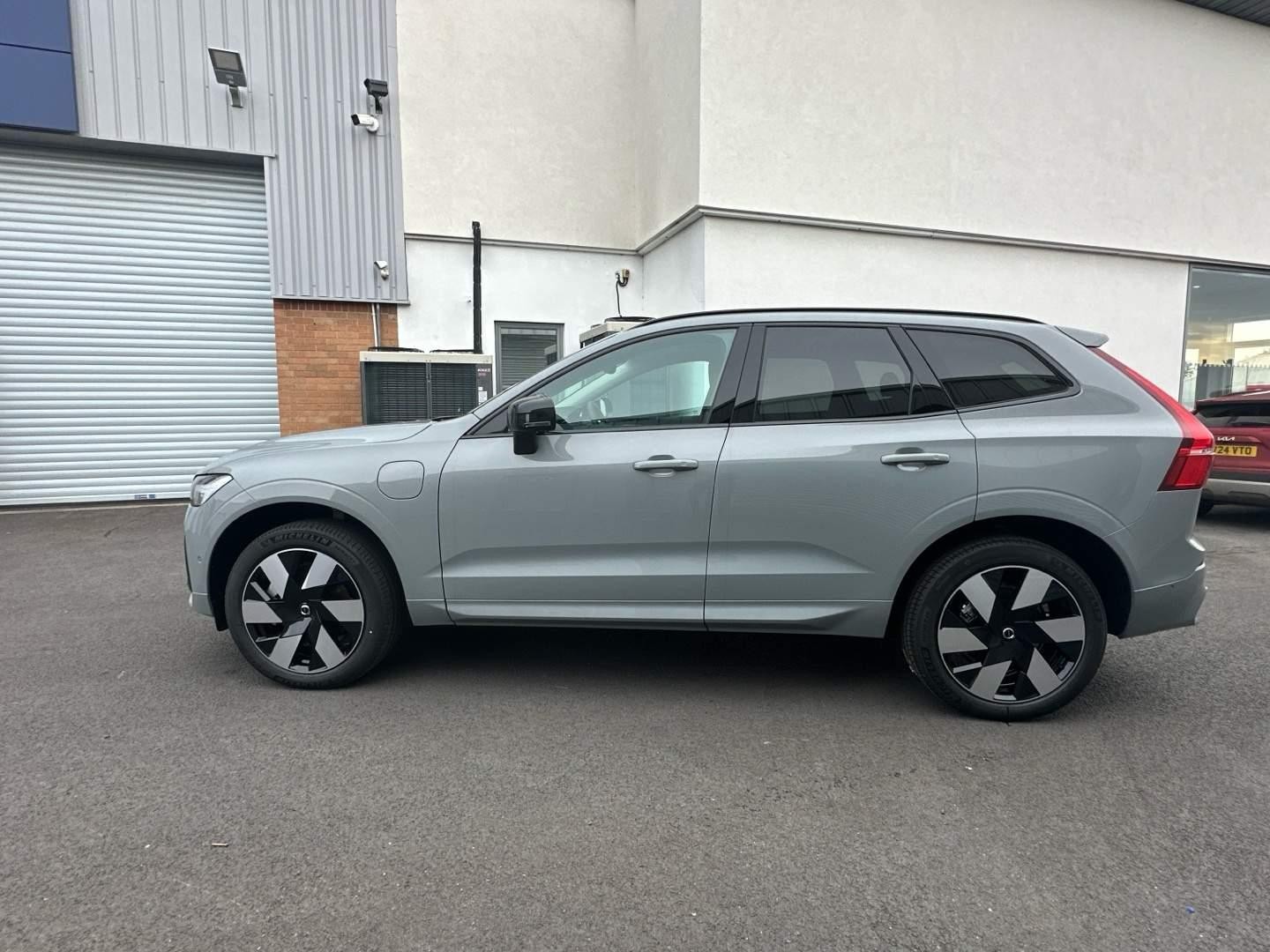 Volvo XC60 Image 8