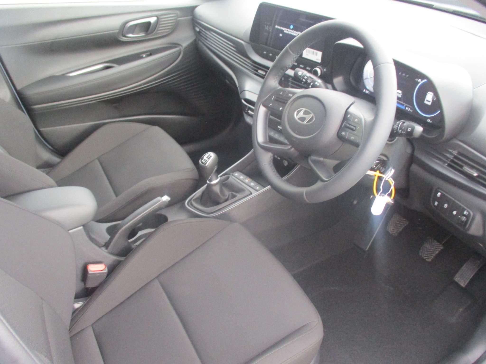 Hyundai i20 Image 11