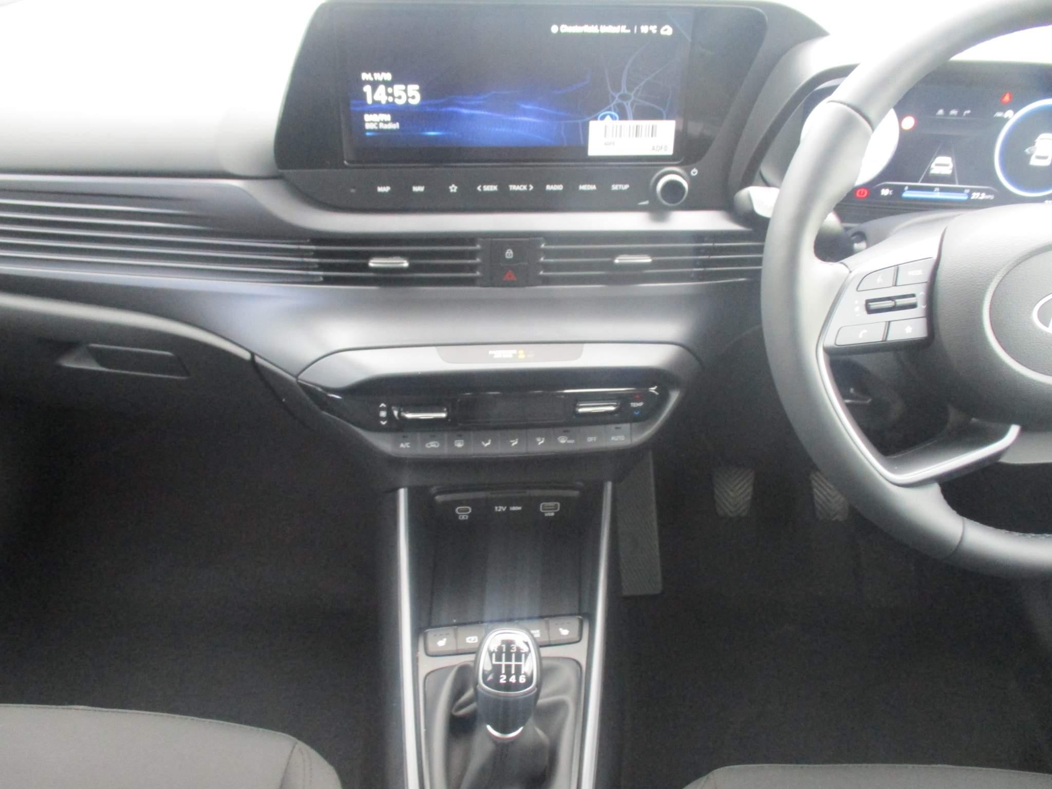 Hyundai i20 Image 16