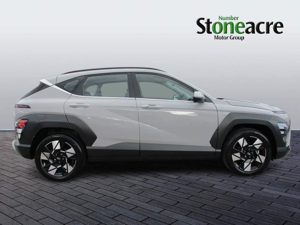 Hyundai KONA Image 2