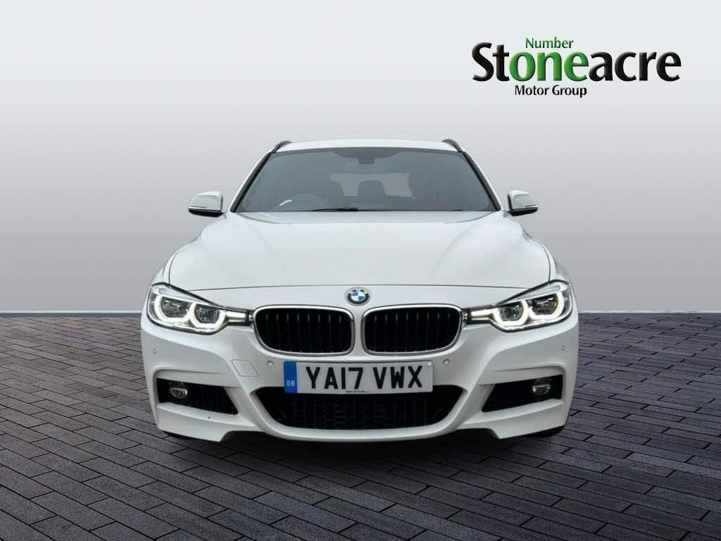 BMW 3 Series Image 8