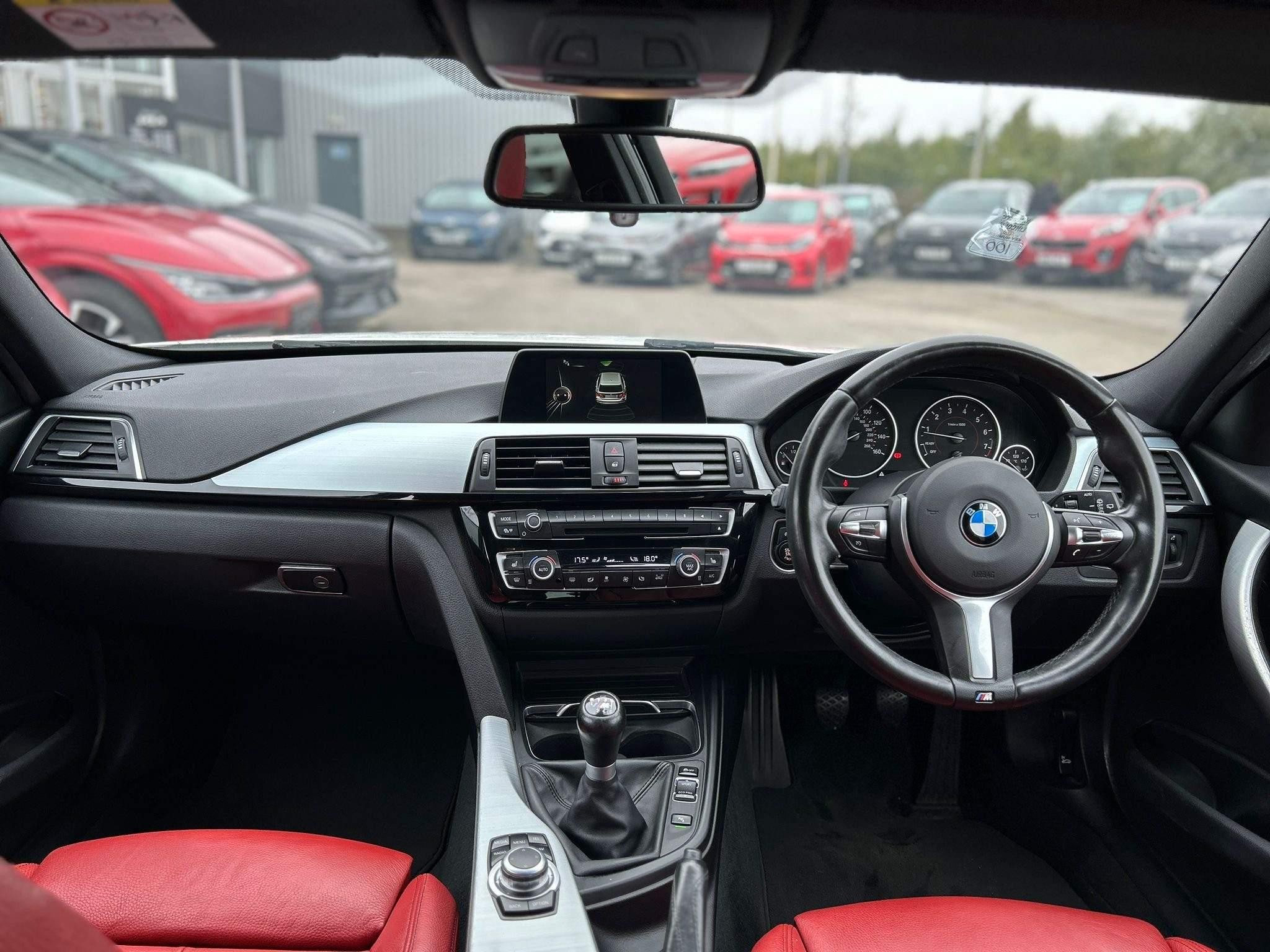 BMW 3 Series Image 15