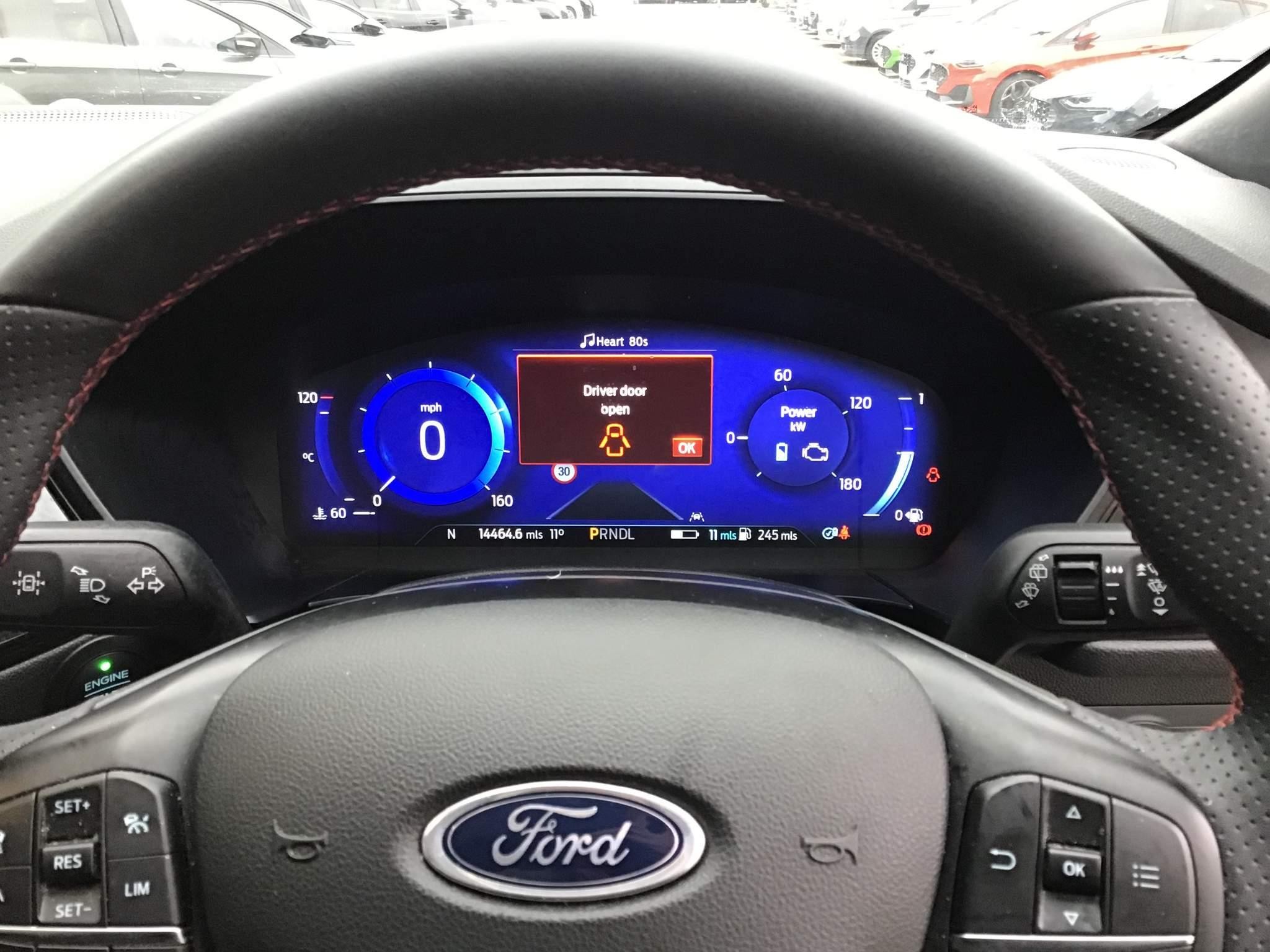 Ford Kuga Image 12