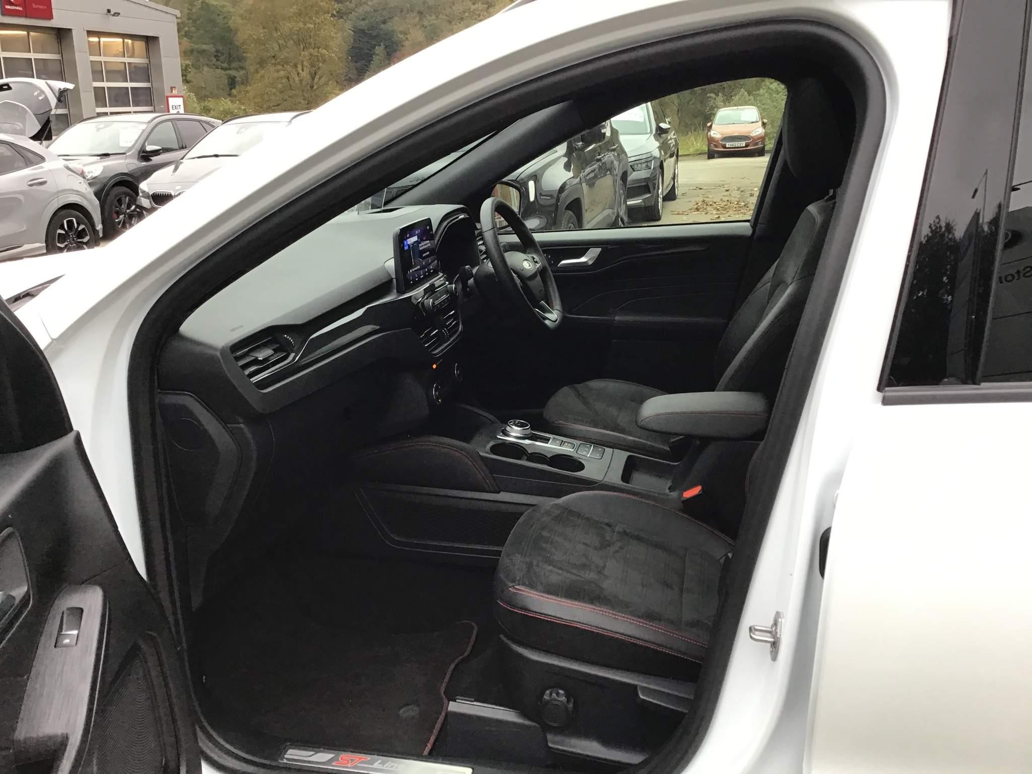 Ford Kuga Image 18