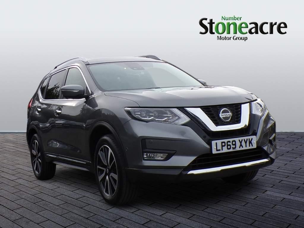 Nissan X-Trail Image 1