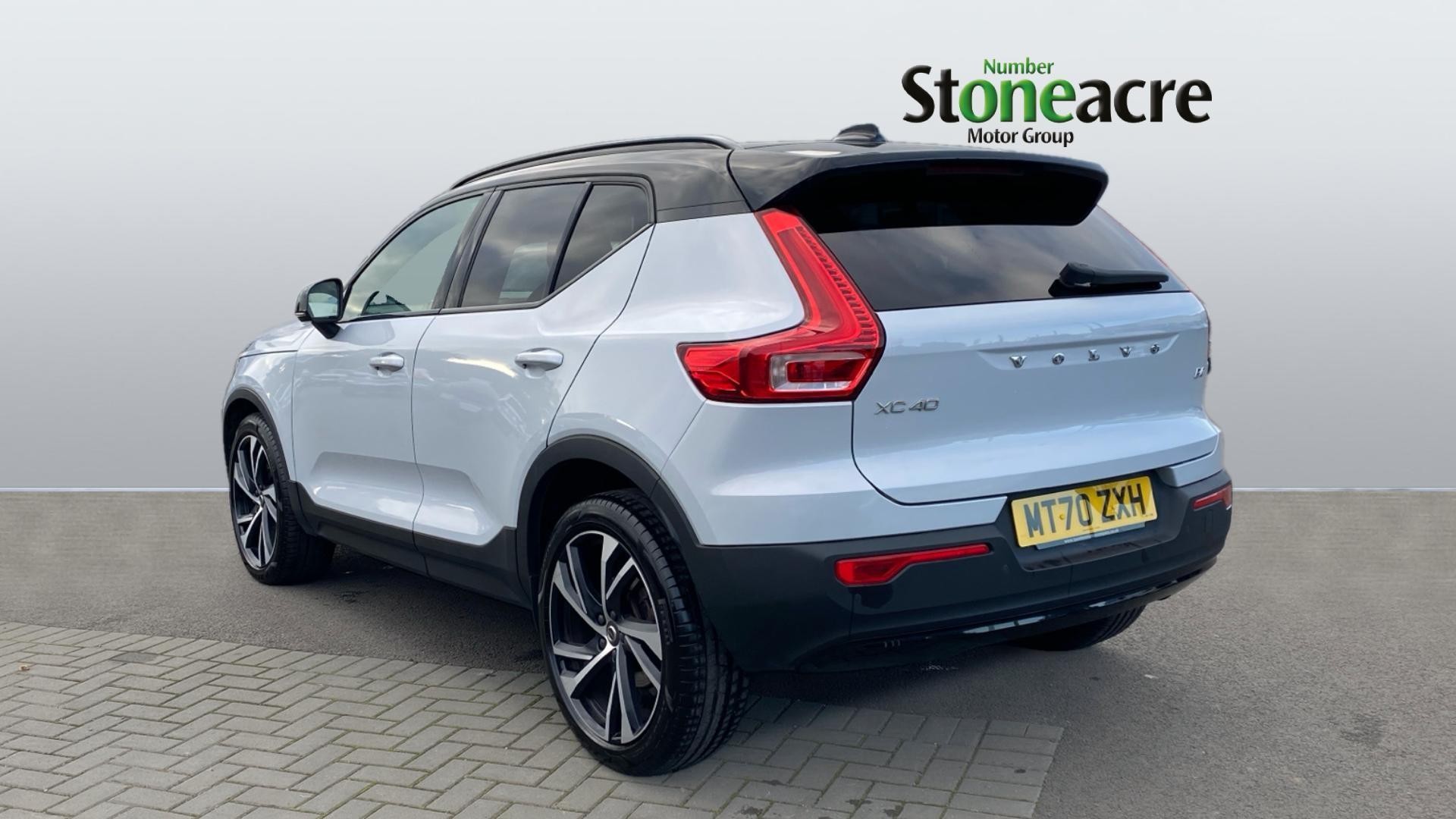 Volvo XC40 Image 2