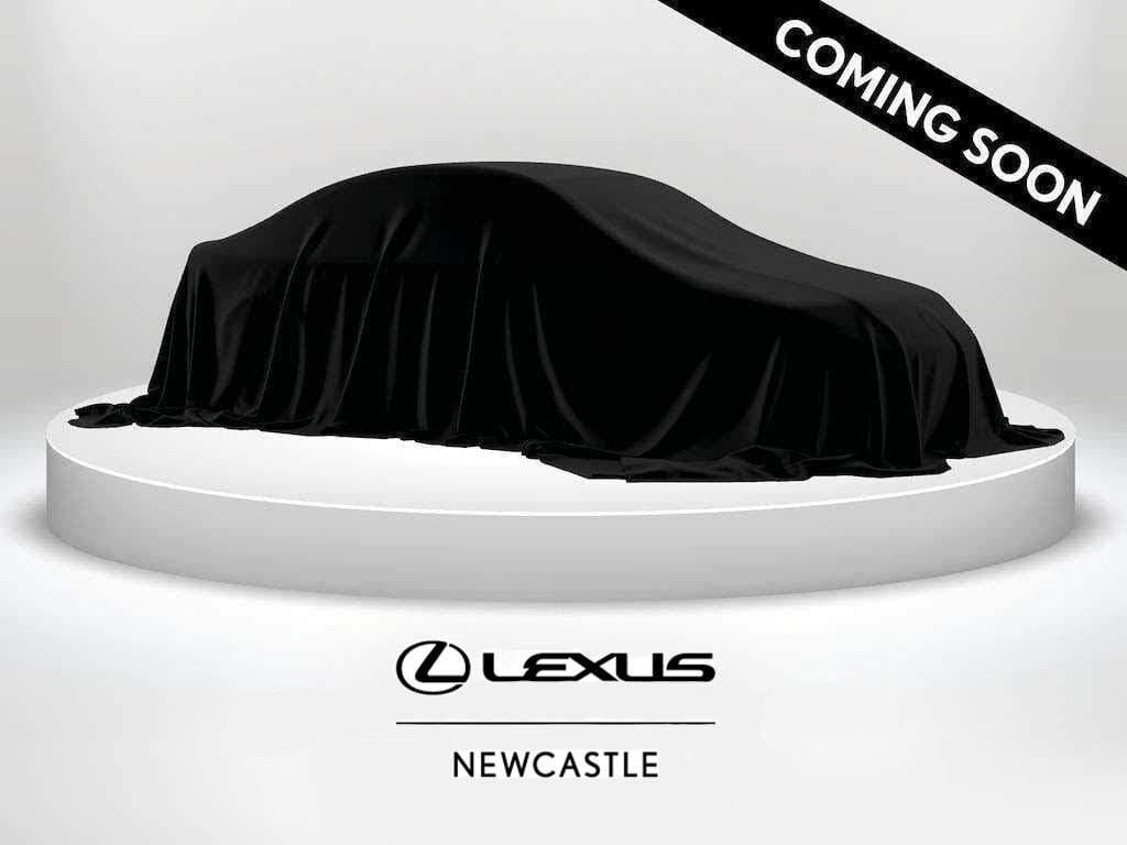 Lexus NX 300h Image 4