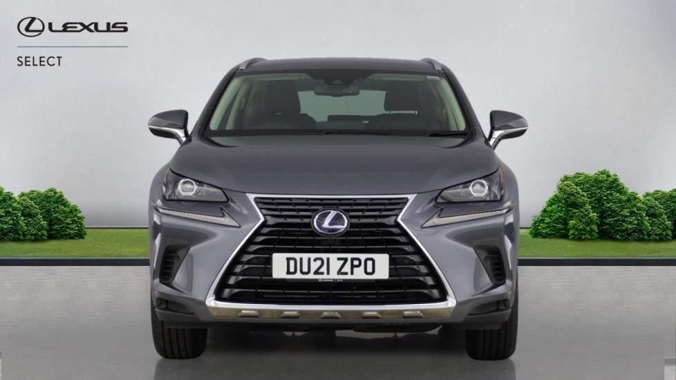 Lexus NX 300h Image 11