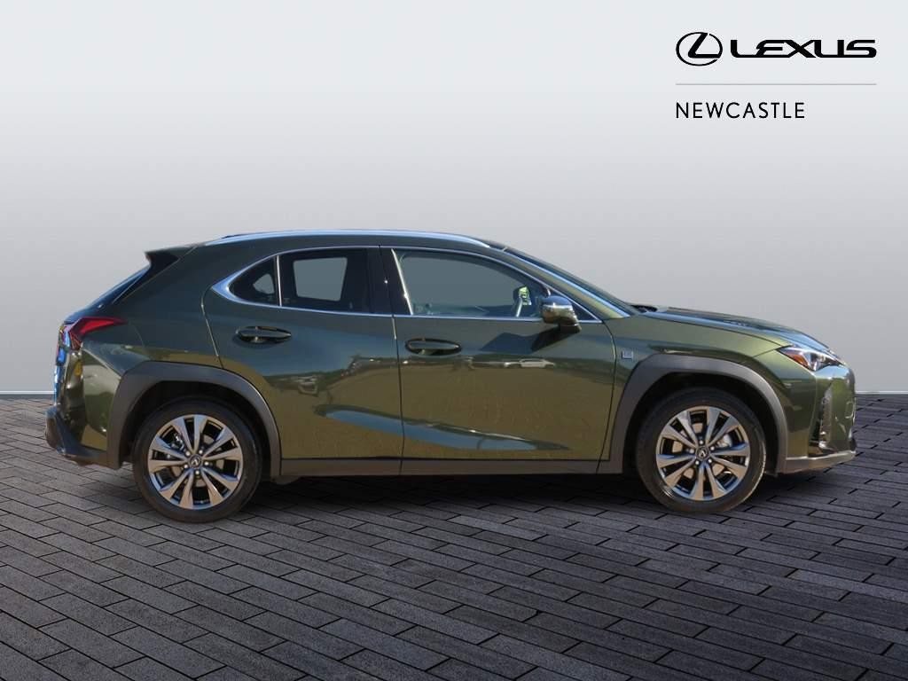 Lexus UX Self-Charging Hybrid Image 4