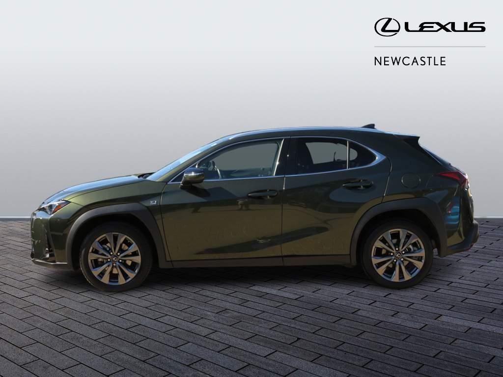 Lexus UX Self-Charging Hybrid Image 8