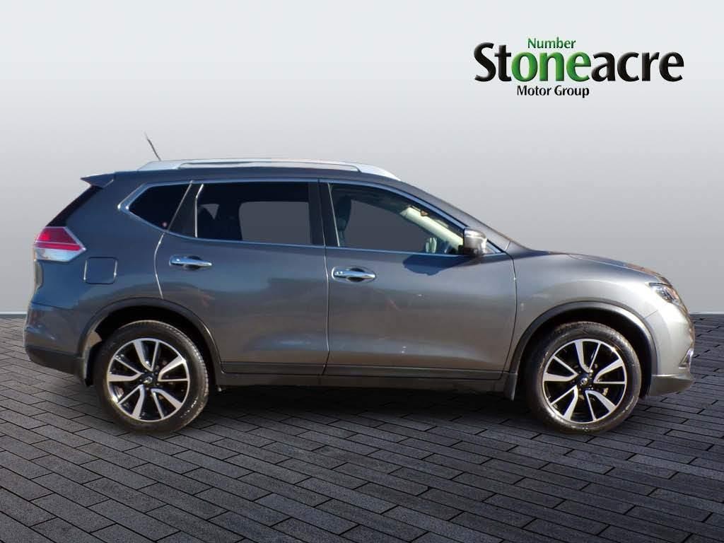 Nissan X-Trail Image 2