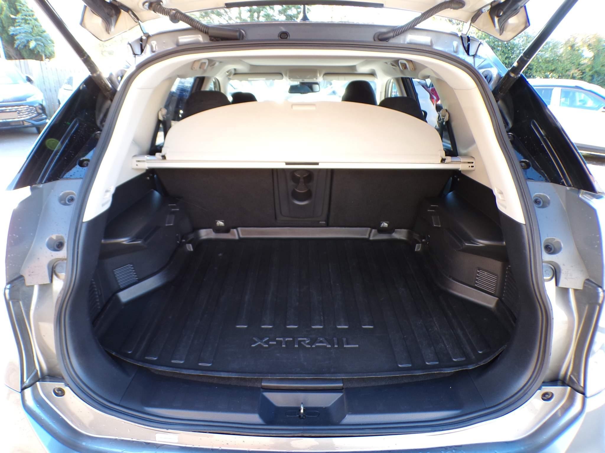 Nissan X-Trail Image 10