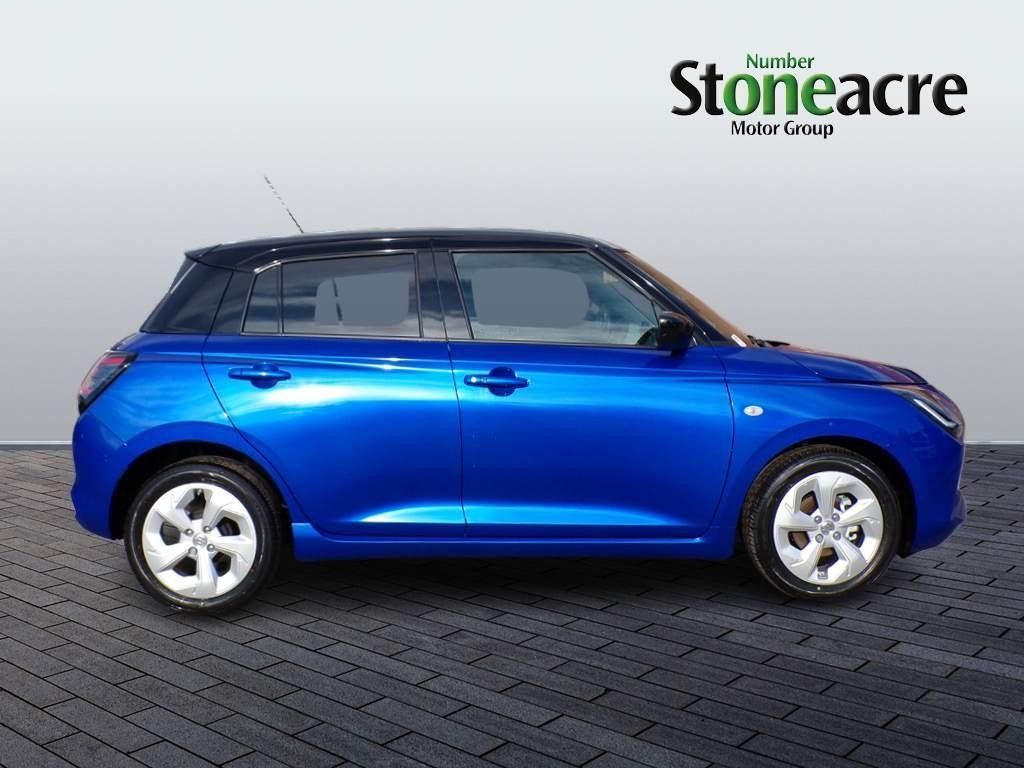 Suzuki Swift Image 2