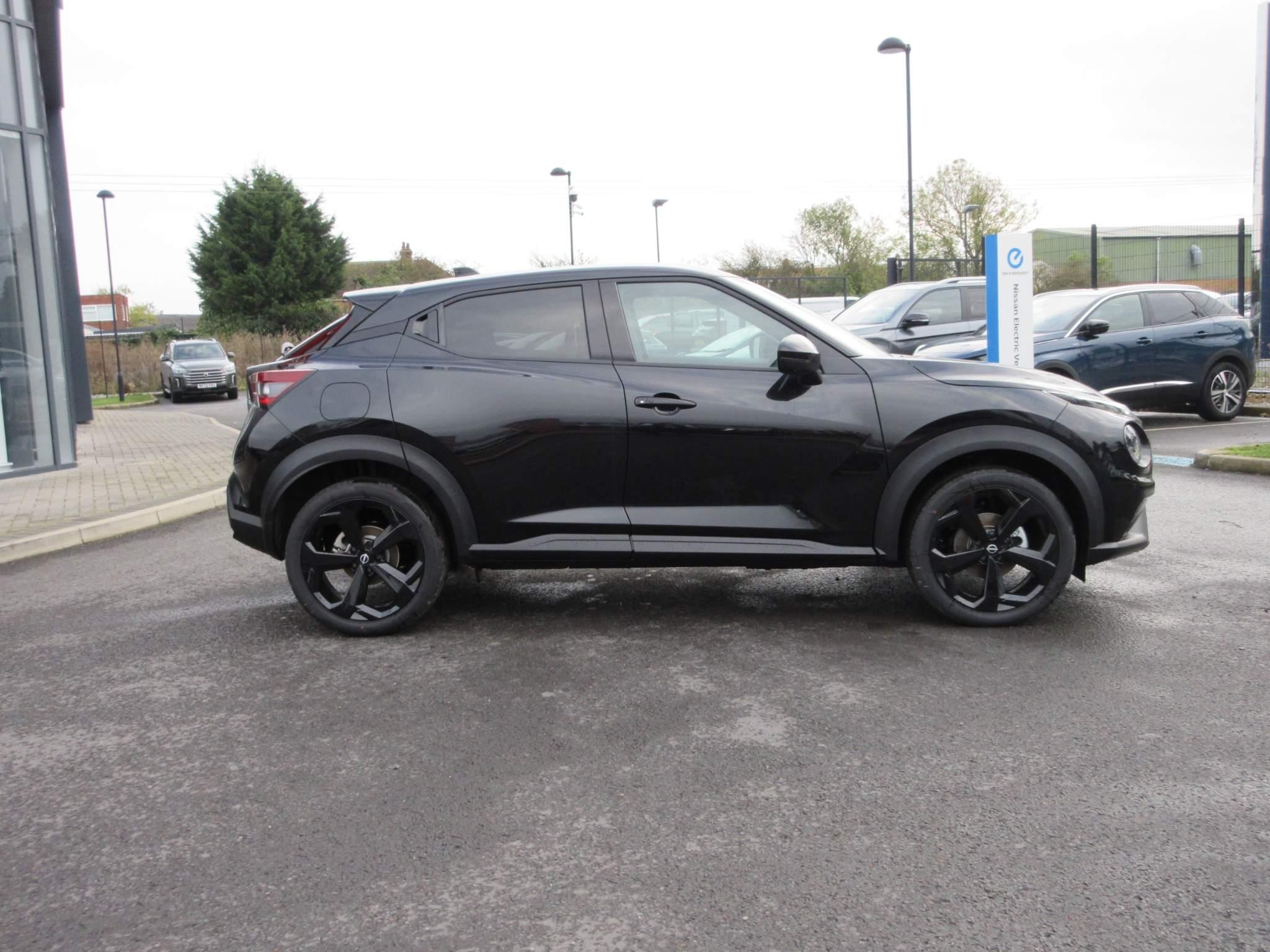 Nissan Juke Image 9