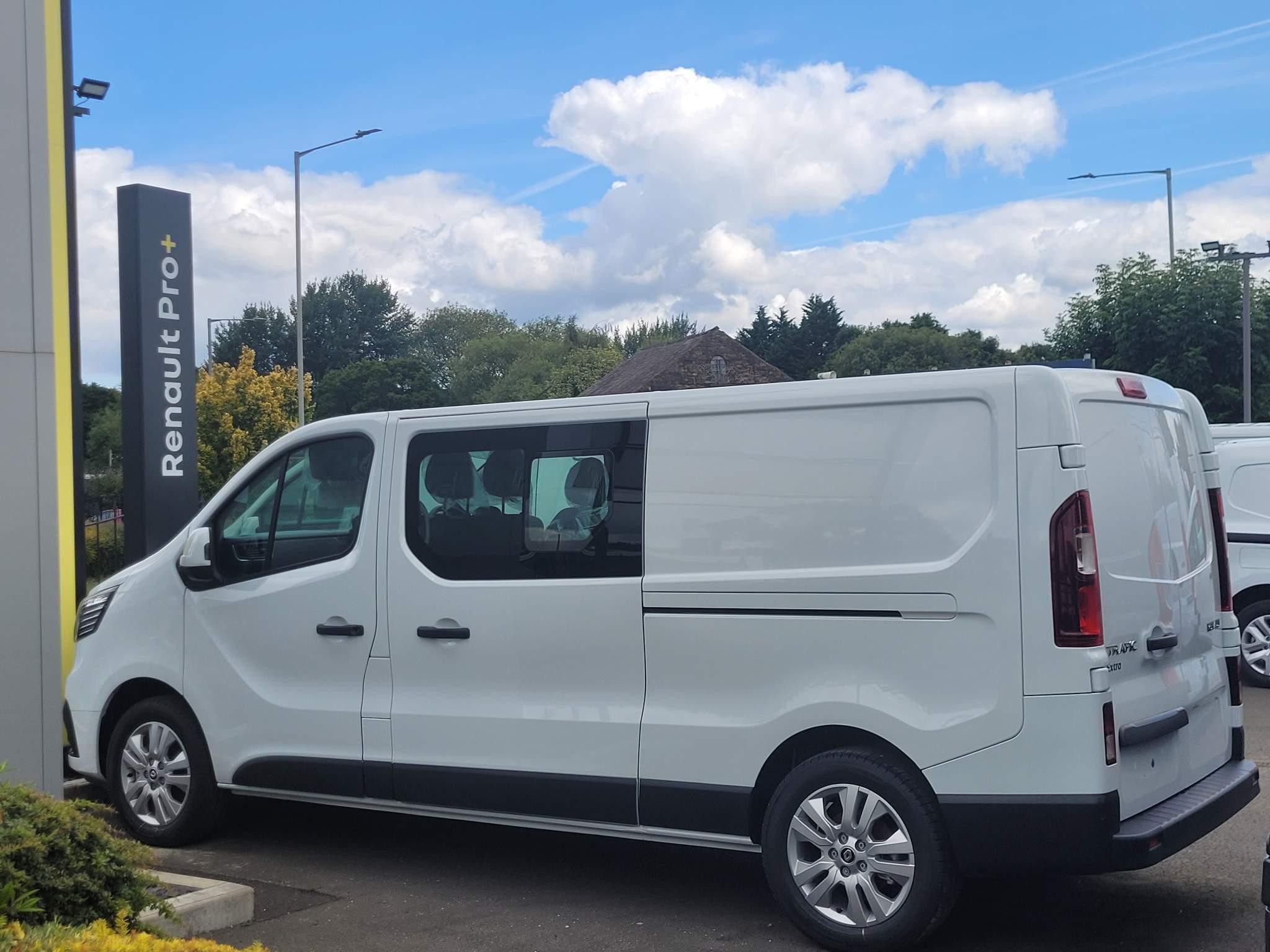 Renault Trafic Image 8