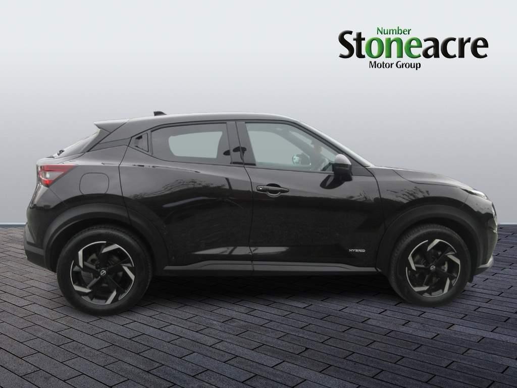 Nissan Juke Image 2