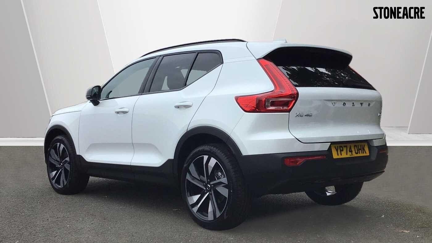 Volvo XC40 Image 2