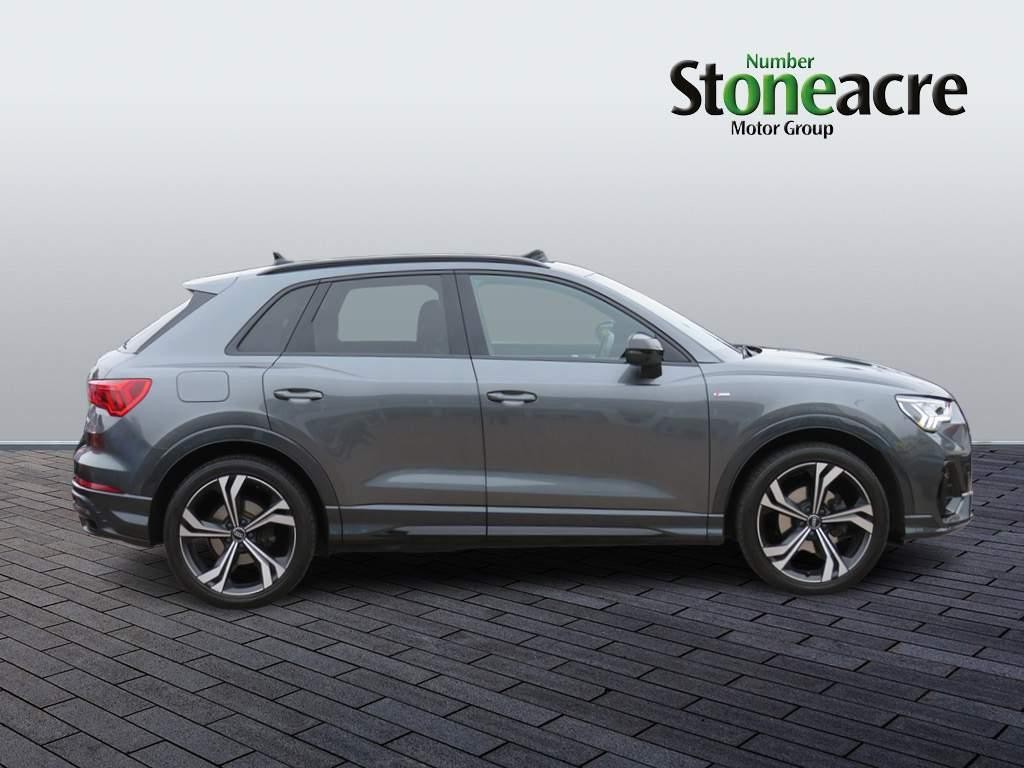 Audi Q3 Image 4