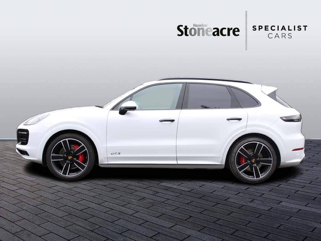 Porsche Cayenne Image 6