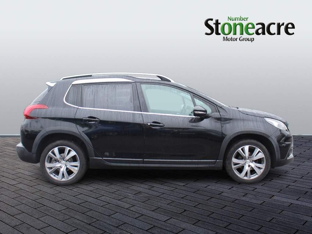 Peugeot 2008 Image 2