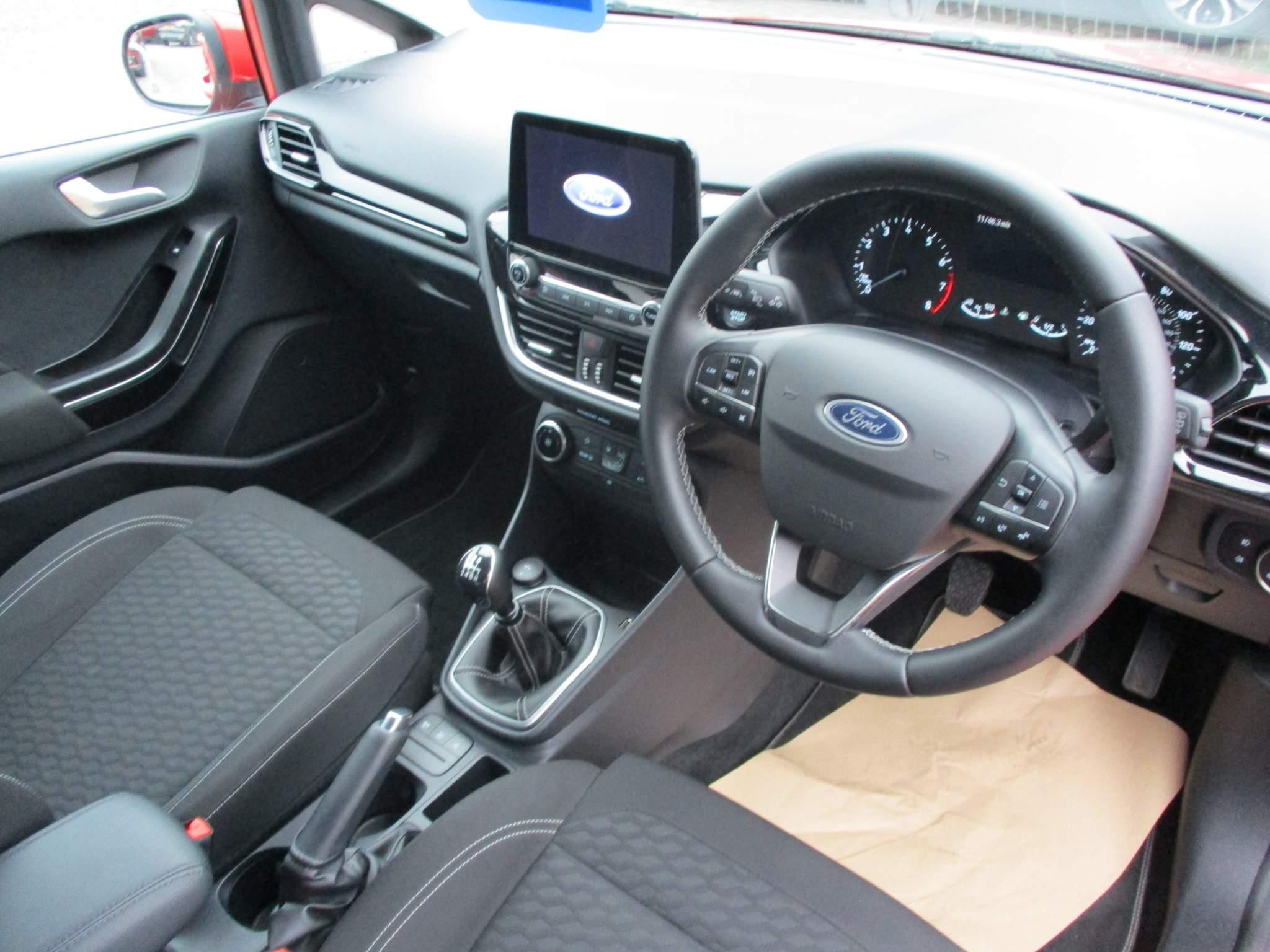 Ford Fiesta Image 13