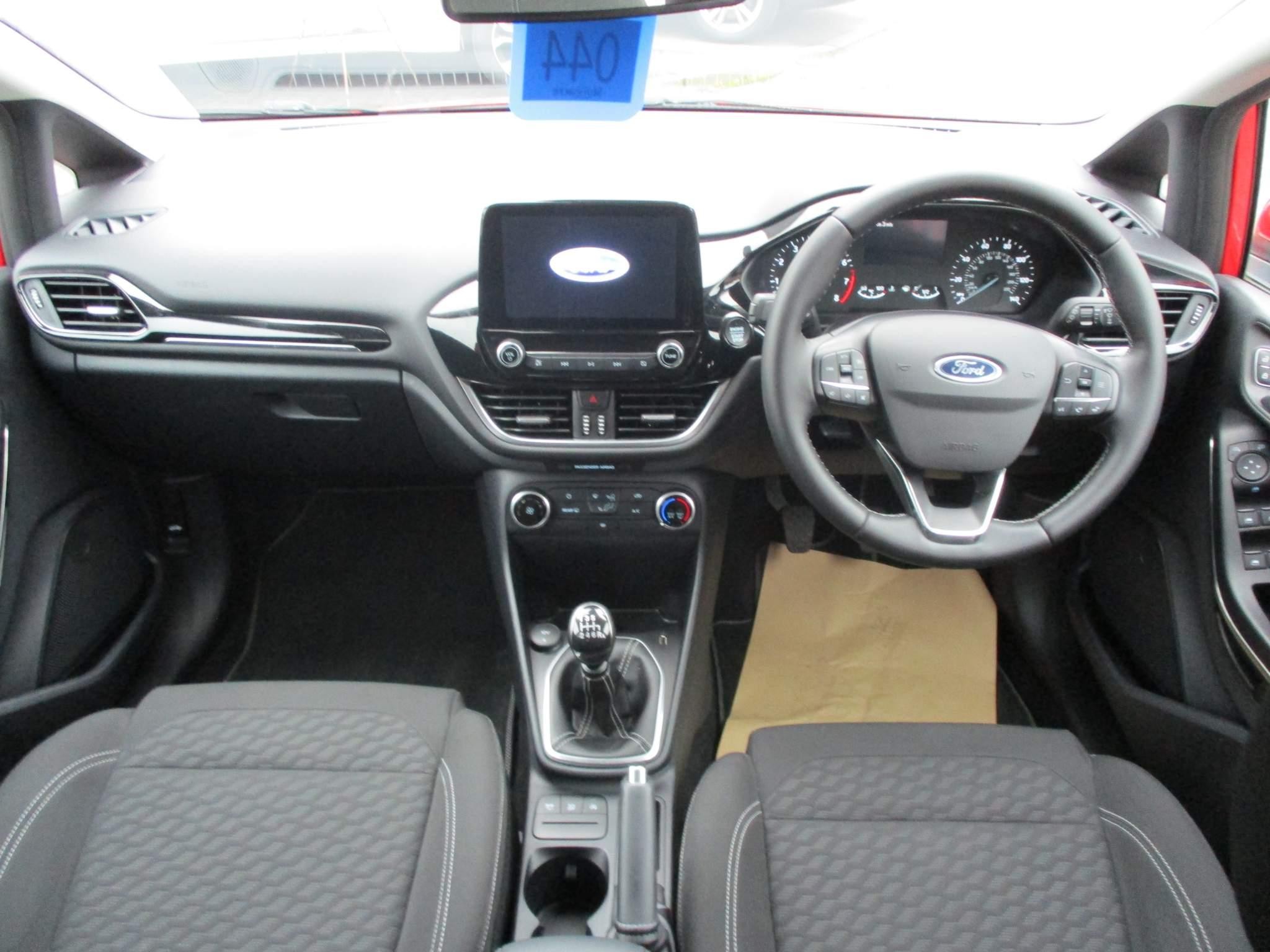 Ford Fiesta Image 14