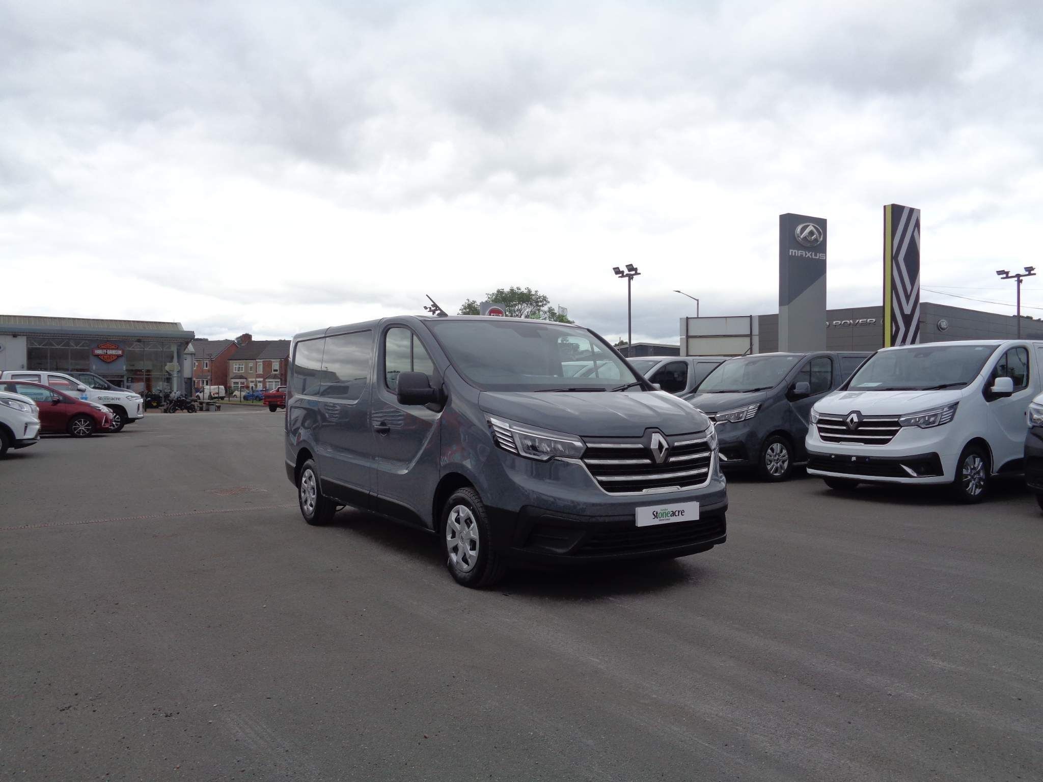 Renault Trafic Image 1