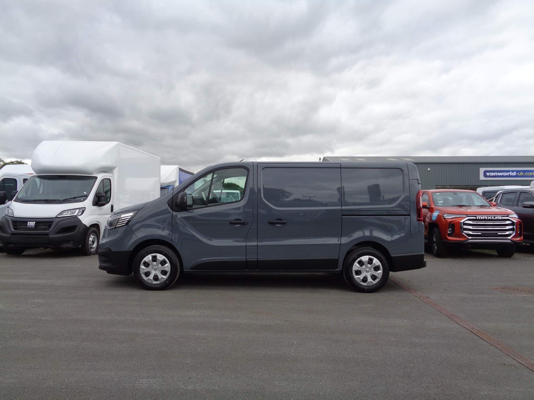 Renault Trafic Image 6