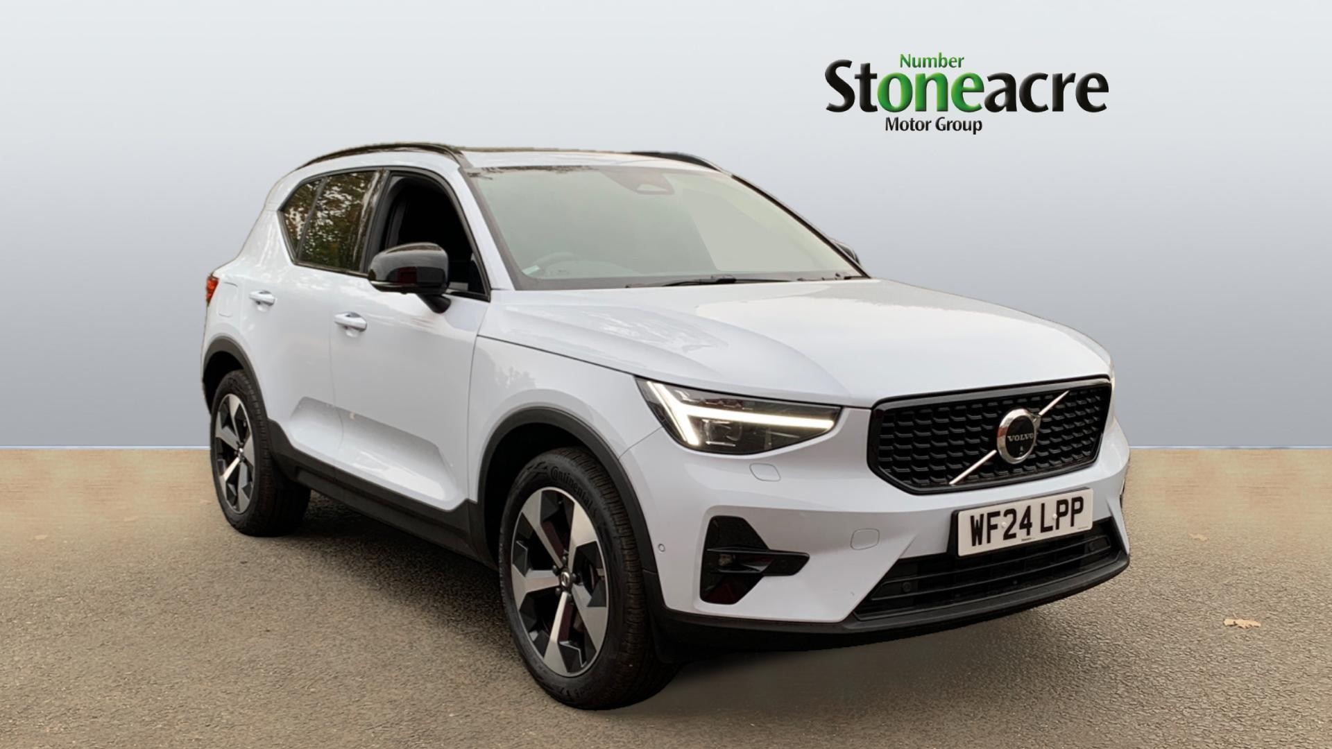 Volvo XC40 Image 1