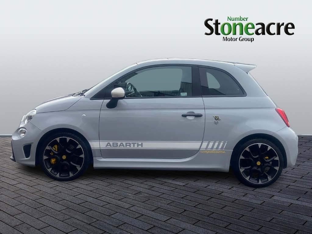 Abarth 595 Image 6