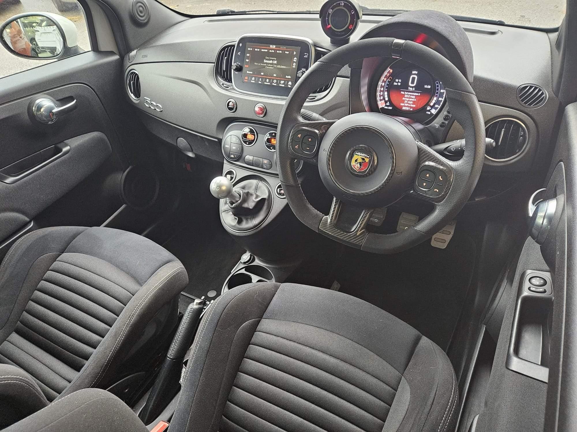 Abarth 595 Image 12