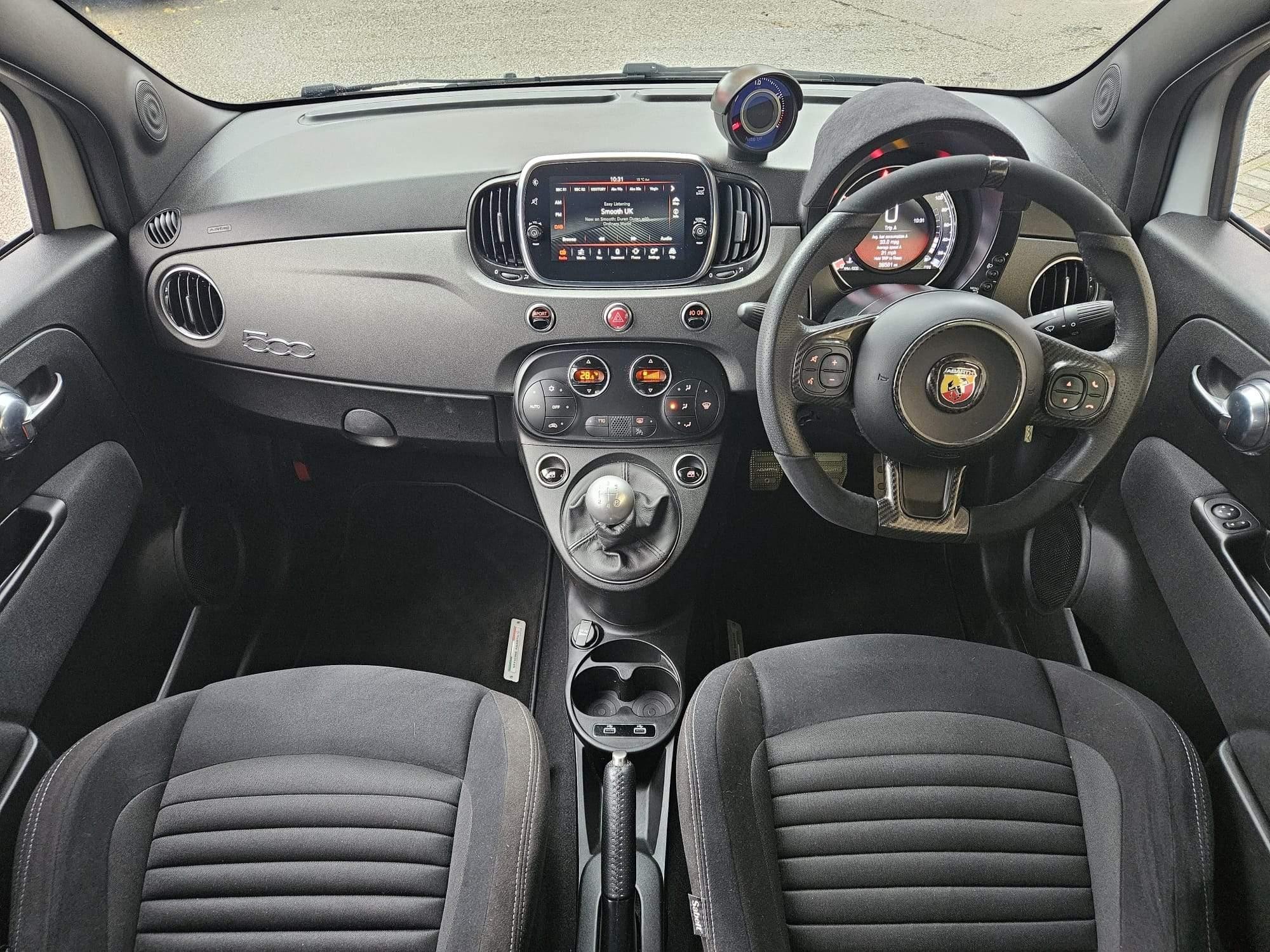 Abarth 595 Image 13