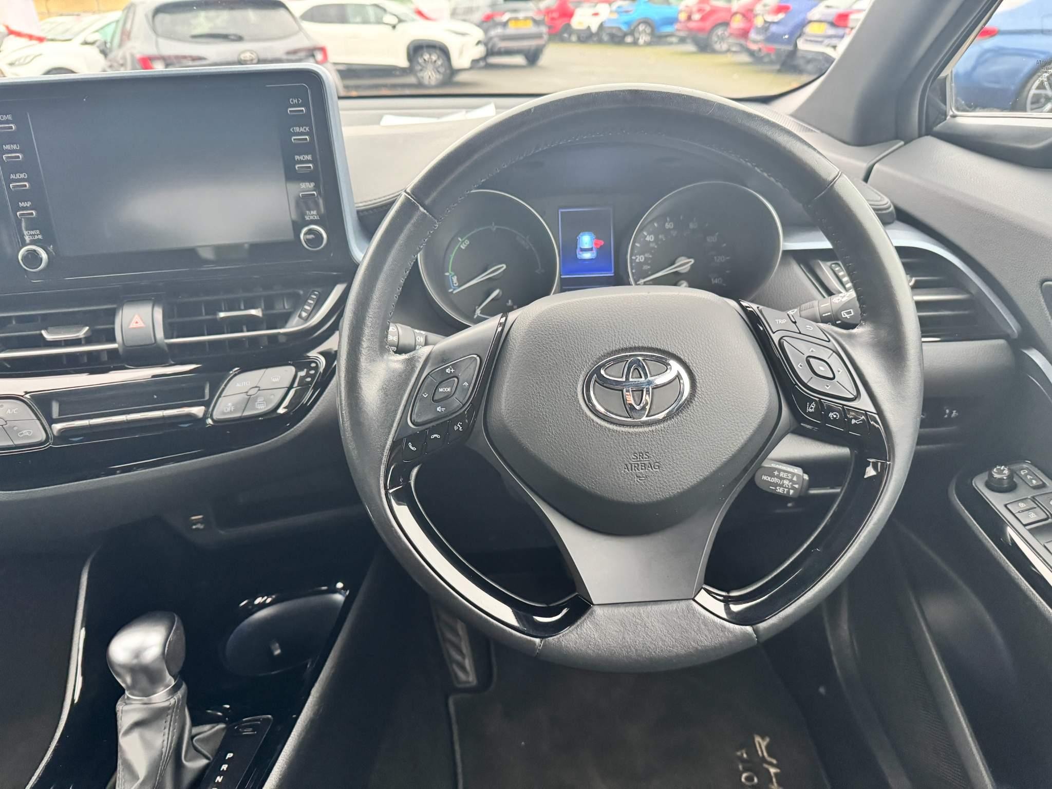 Toyota C-HR Image 19