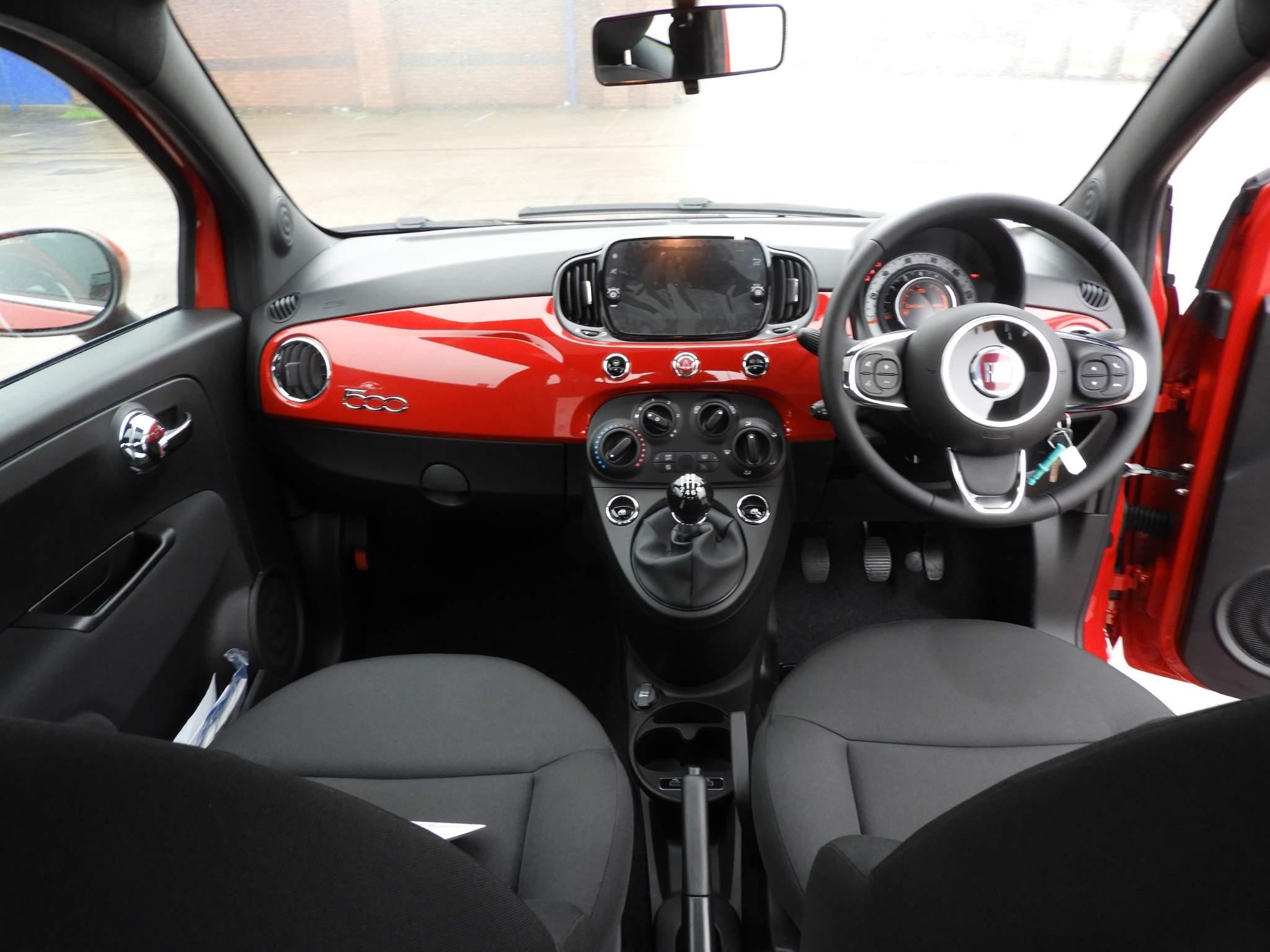 Fiat 500 Hybrid Image 12