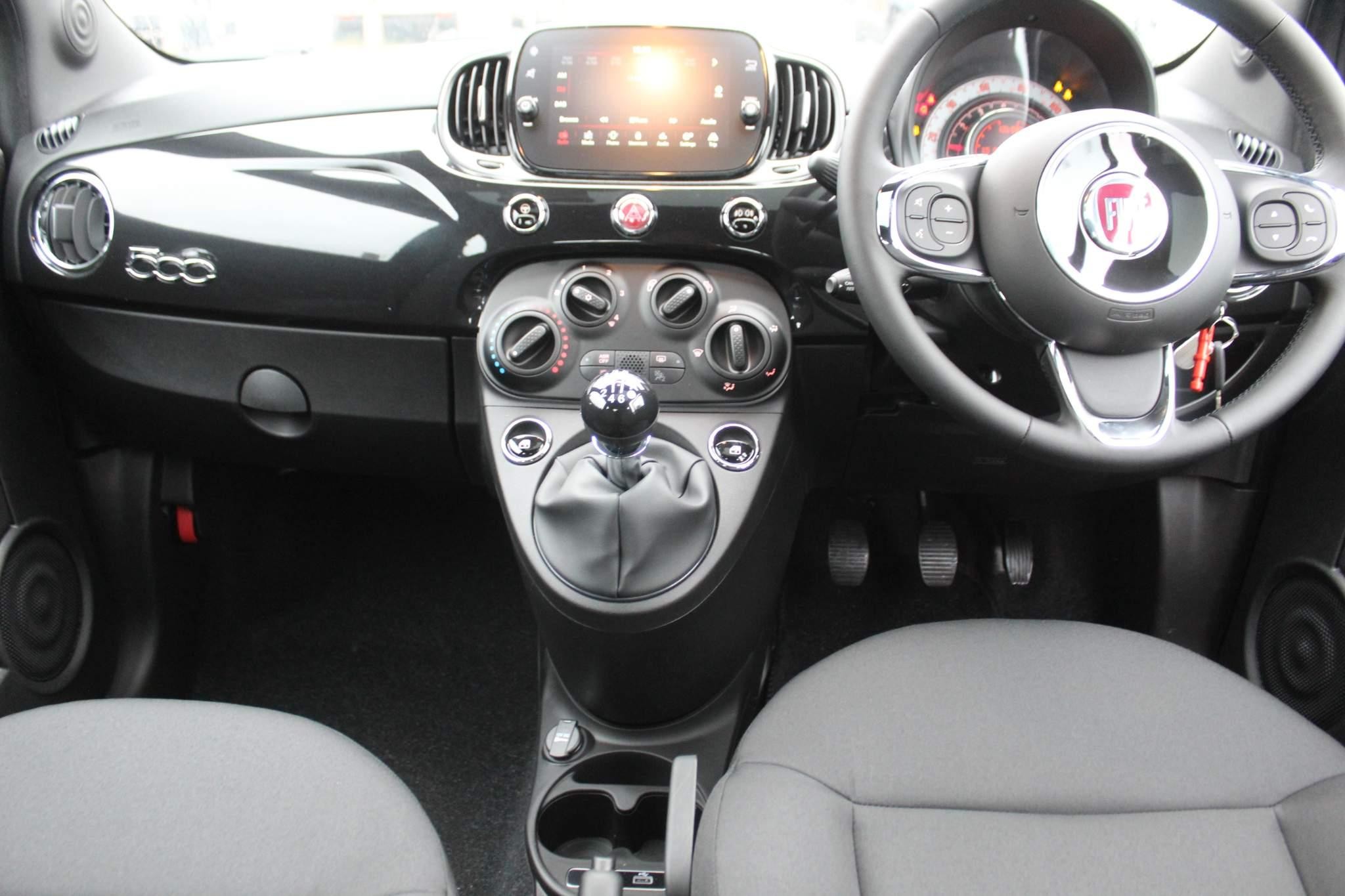 Fiat 500 Hybrid Image 12